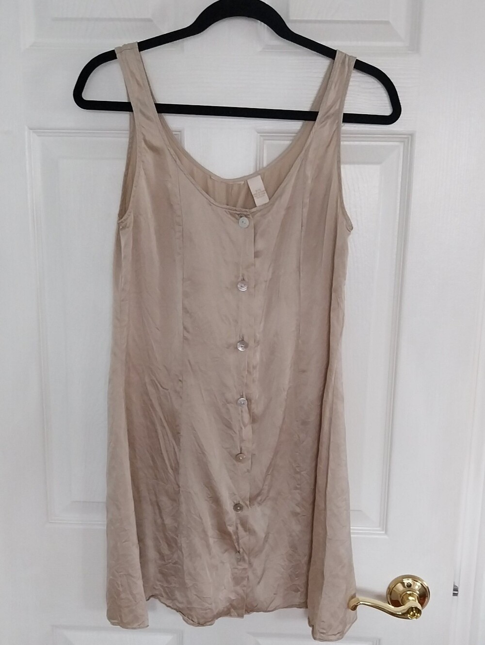 💯 % Silk Button-Front Sleep Wear - Picture 2 of 10